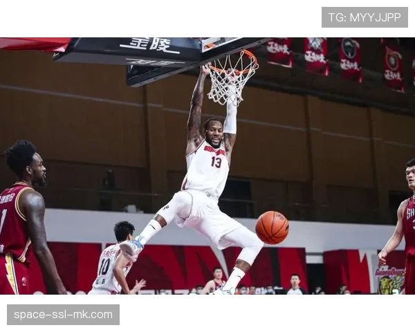 【2026年4月CBA联赛·赛中·花絮技术统计：上海久事主场启用新一代LED环绕屏，场均互动数据提升200%